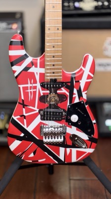 EVH 'Frankenstrat' Replica (Angle 2)