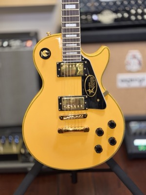 Gibson Les Paul 'Zakk Wylde' Replica (Angle 2)