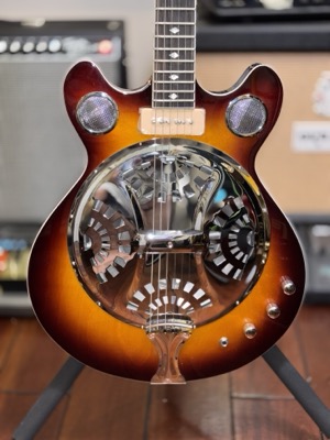 Resonator Guitar Replica (Angle 2)